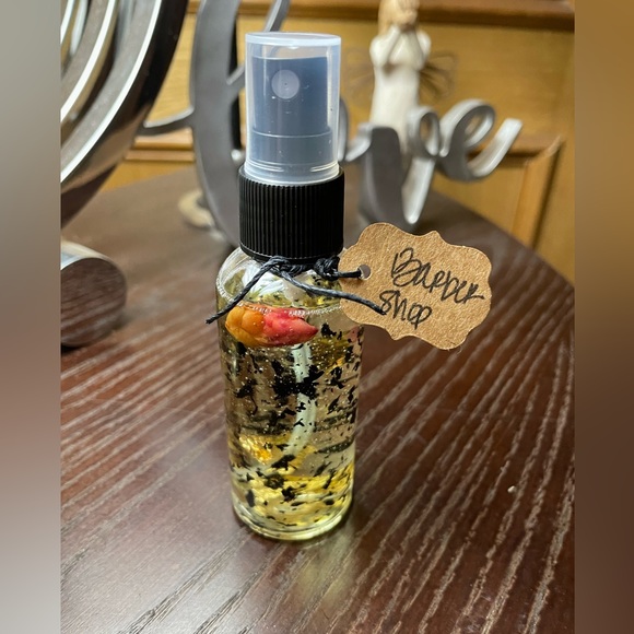 Love Whipped Custom Body Balms, Sugar Scrubs, and Essential Oils Beard Serums. - Picture 4 of 5